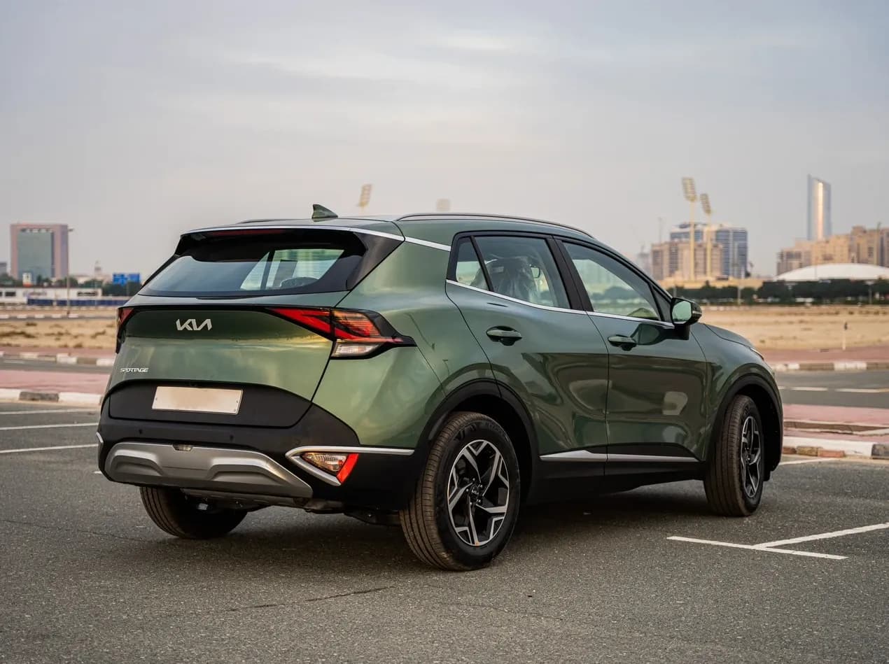 كيا كيا سبورتاج - سيارات اقتصادية rental car (2023) - image 4
