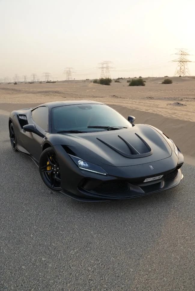 Ferrari Ferrari F8 Tributo - Sports rental car (2023) - image 2