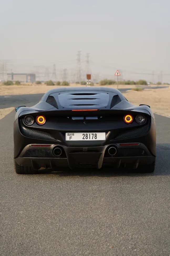 Ferrari Ferrari F8 Tributo - Sports rental car (2023) - image 4