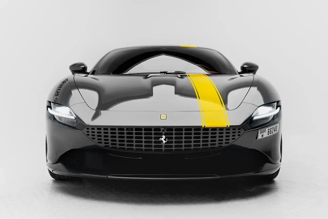 Ferrari Ferrari Roma - Sports rental car (2022) - image 3