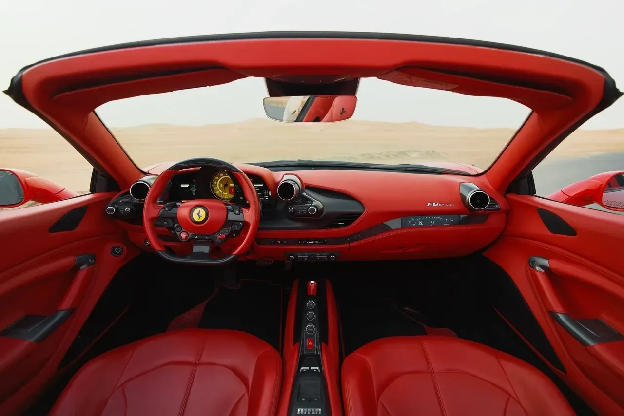 Ferrari Ferrari F8 Tributo - Sports rental car (2023) - image 5