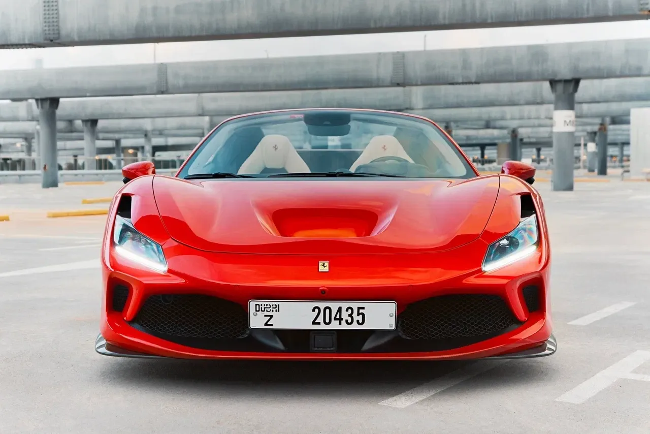 Ferrari Ferrari F8 Spider - Sports rental car (2022) - image 3