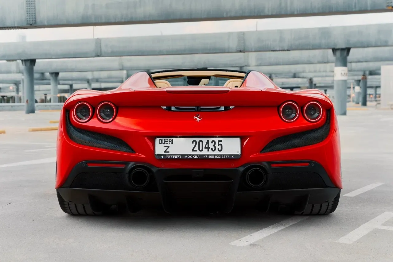 Ferrari Ferrari F8 Spider - Sports rental car (2022) - image 4