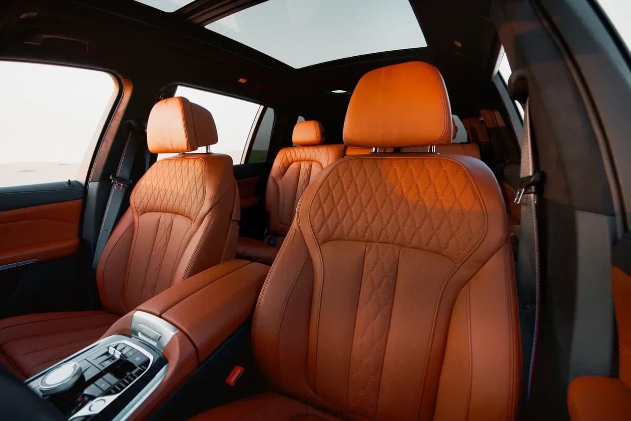 BMW BMW 7 Series - Luxury rental car (2023) - image 5