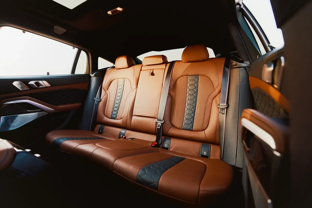 BMW BMW X6 M Competition - Luxury rental car (2022) - image 7