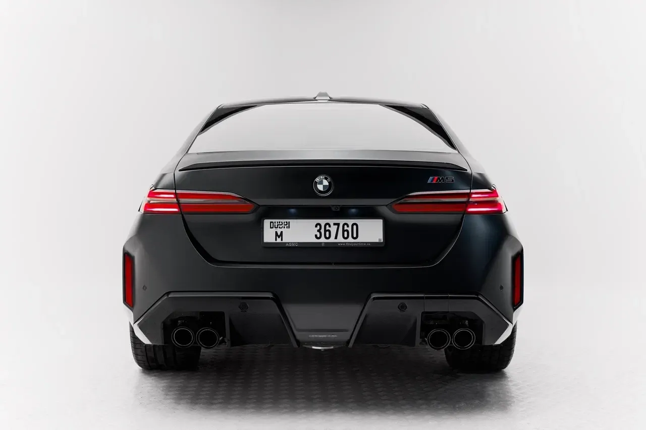 BMW BMW M5 - Luxury rental car (2025) - image 4