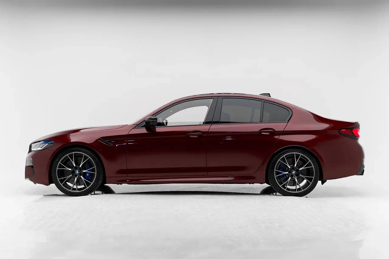 BMW BMW M5 - Luxury rental car (2023) - image 2