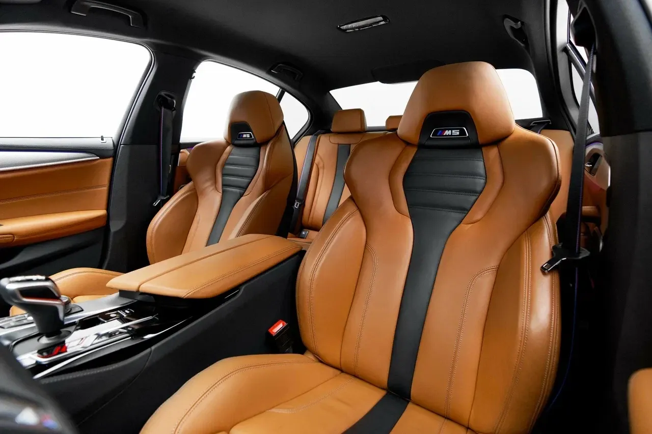 BMW BMW M5 - Luxury rental car (2023) - image 6