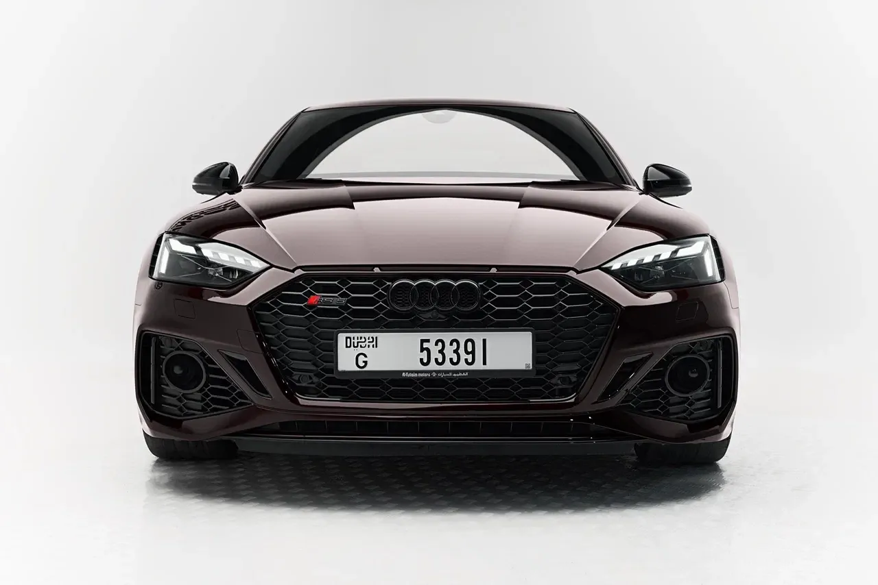 أودي أودي RS 5 - فاخرة rental car (2022) - image 2