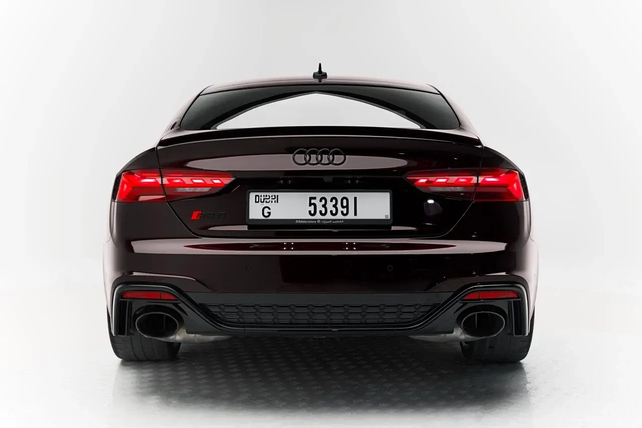 أودي أودي RS 5 - فاخرة rental car (2022) - image 3