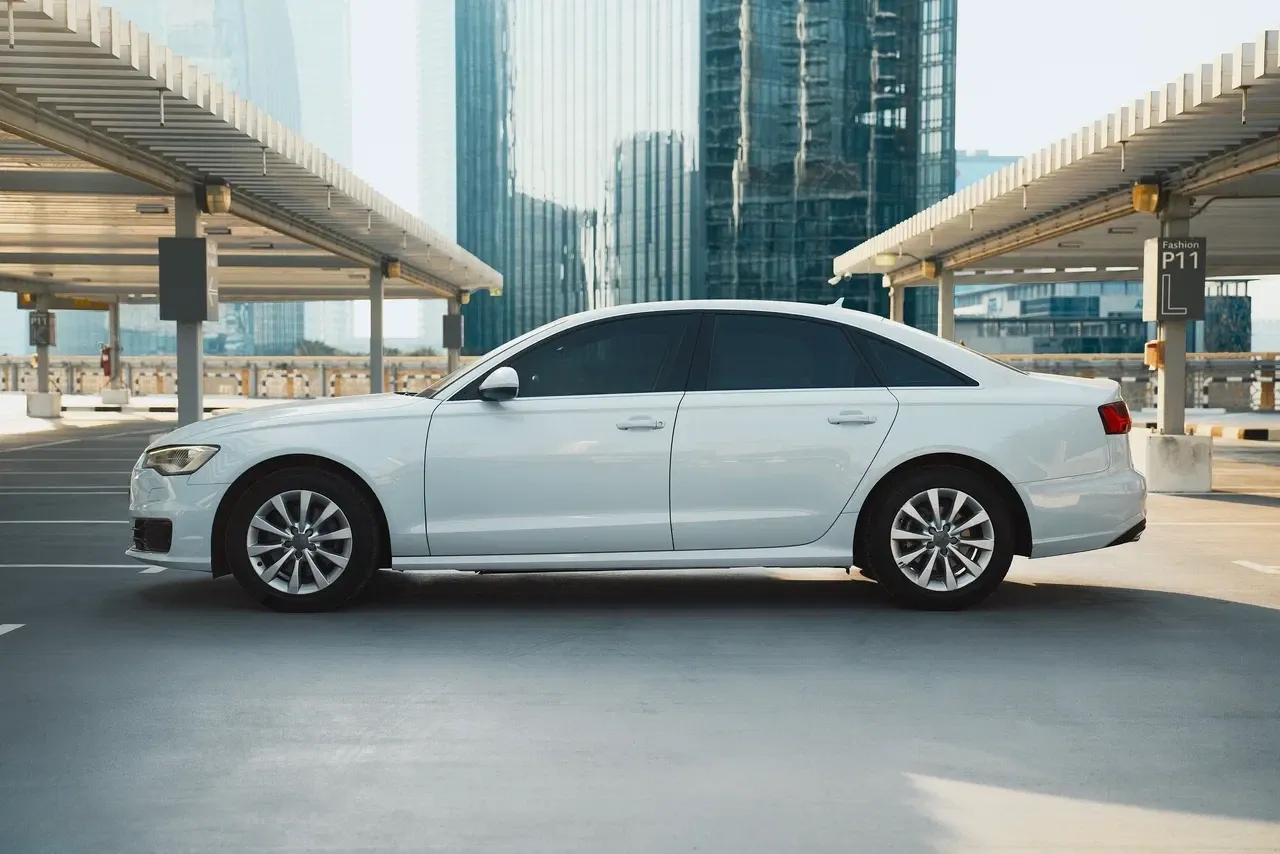 أودي أودي A6 - فاخرة rental car (2024) - image 2
