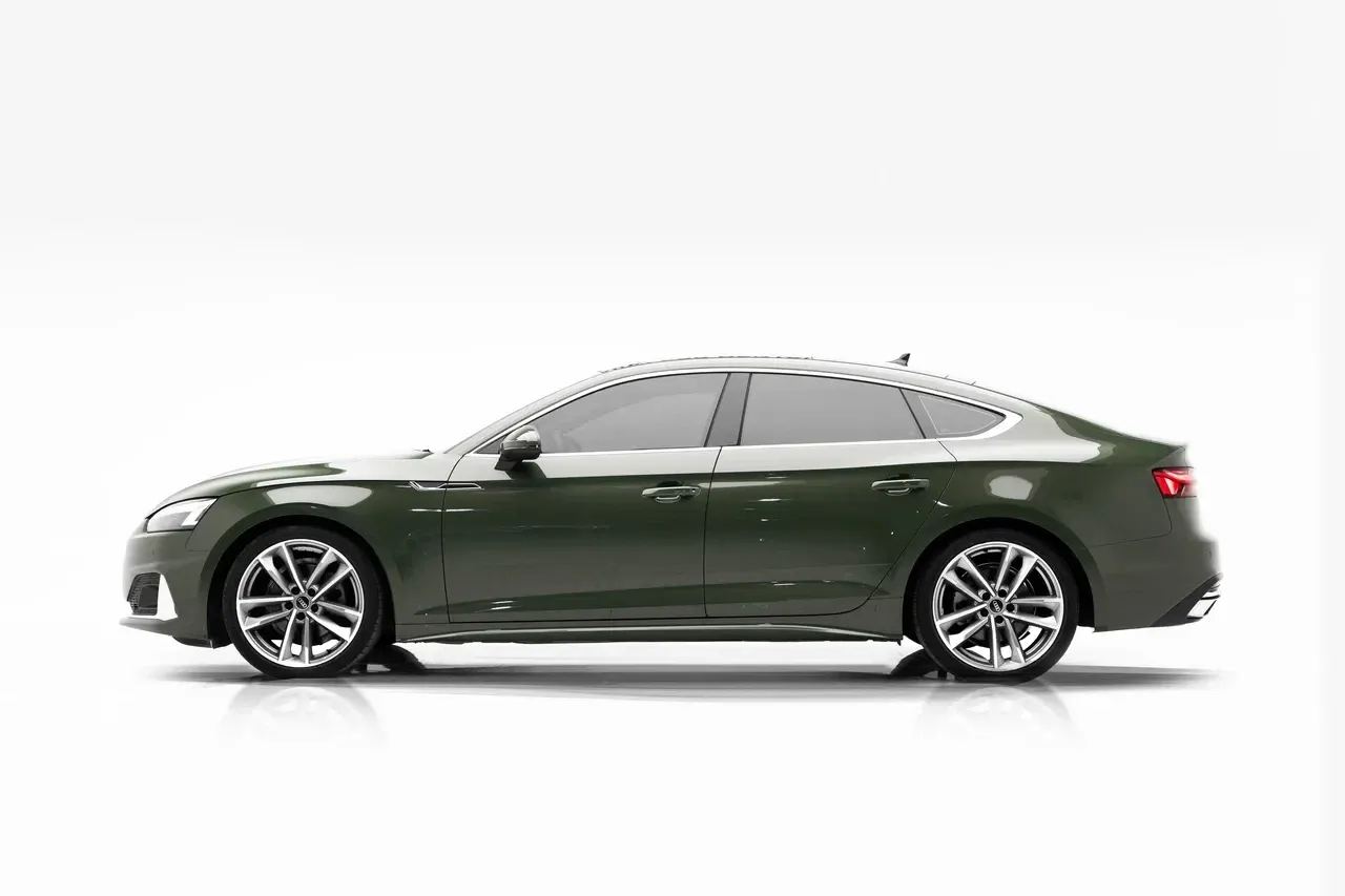 أودي أودي A5 - فاخرة rental car (2024) - image 2