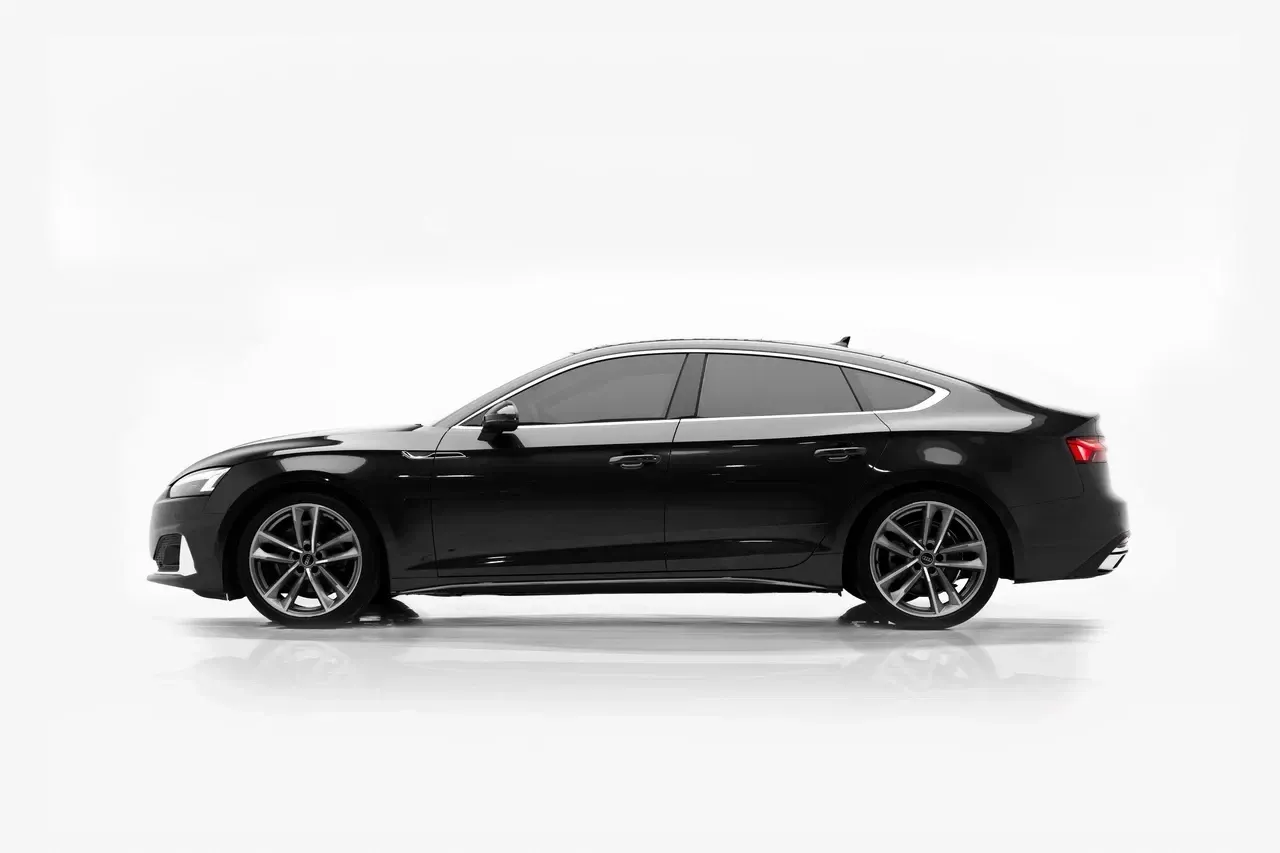 أودي أودي A5 - فاخرة rental car (2023) - image 2