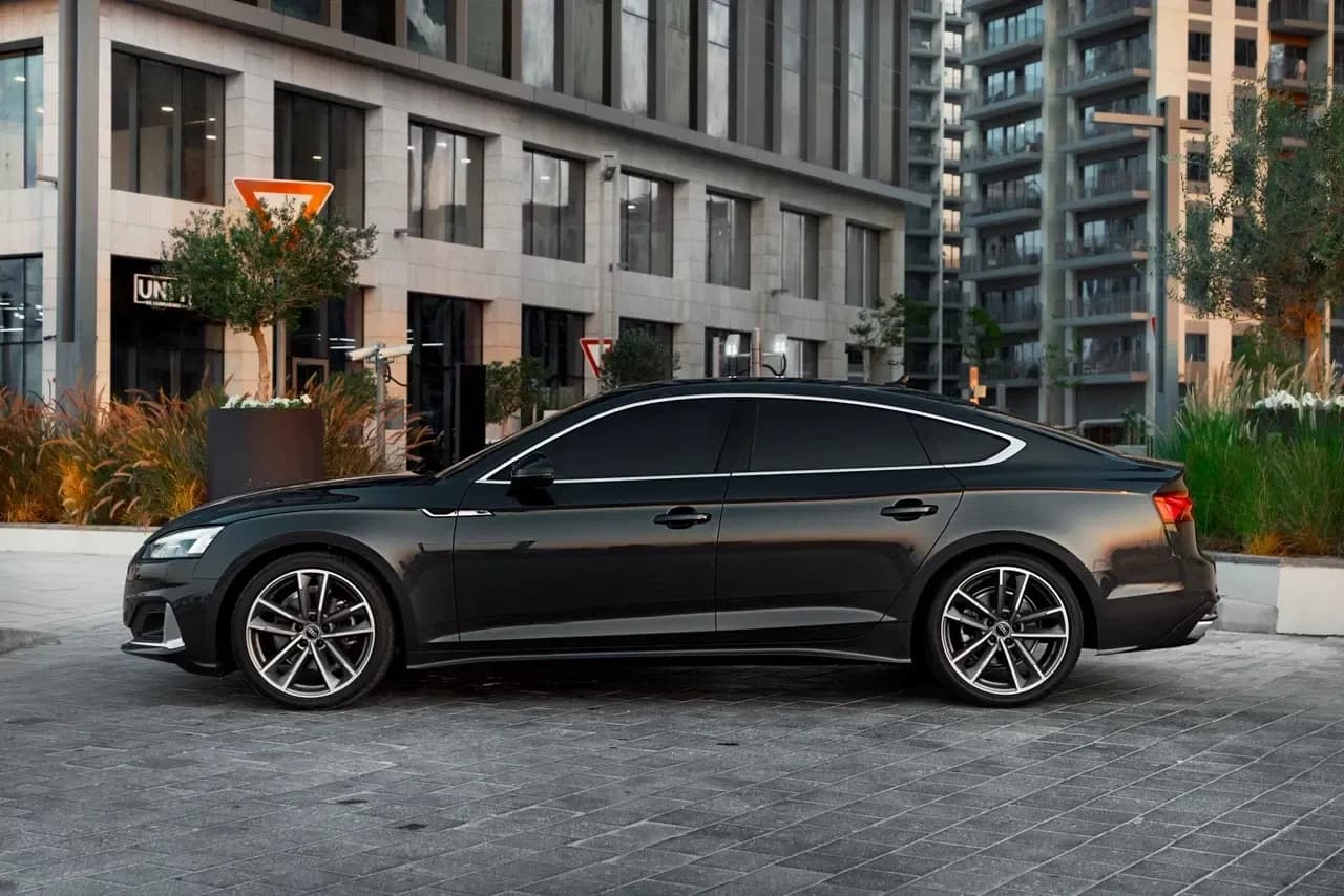 أودي أودي A5 - سيارات اقتصادية rental car (2023) - image 2