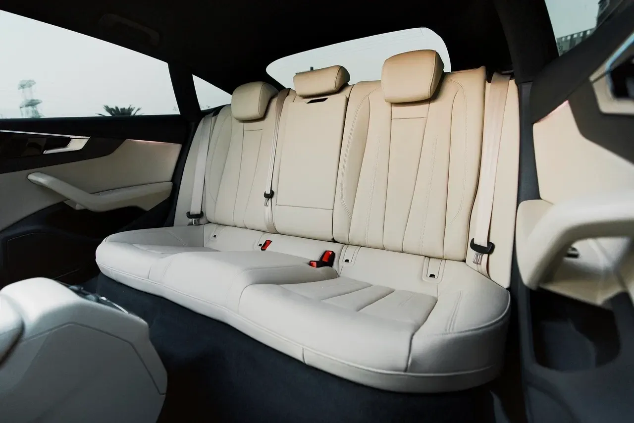 أودي أودي A5 - سيارات اقتصادية rental car (2023) - image 6