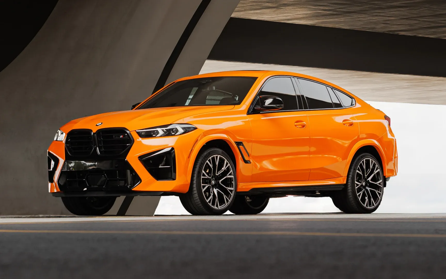BMW BMW X6m - Sports rental car (2024) - image 5