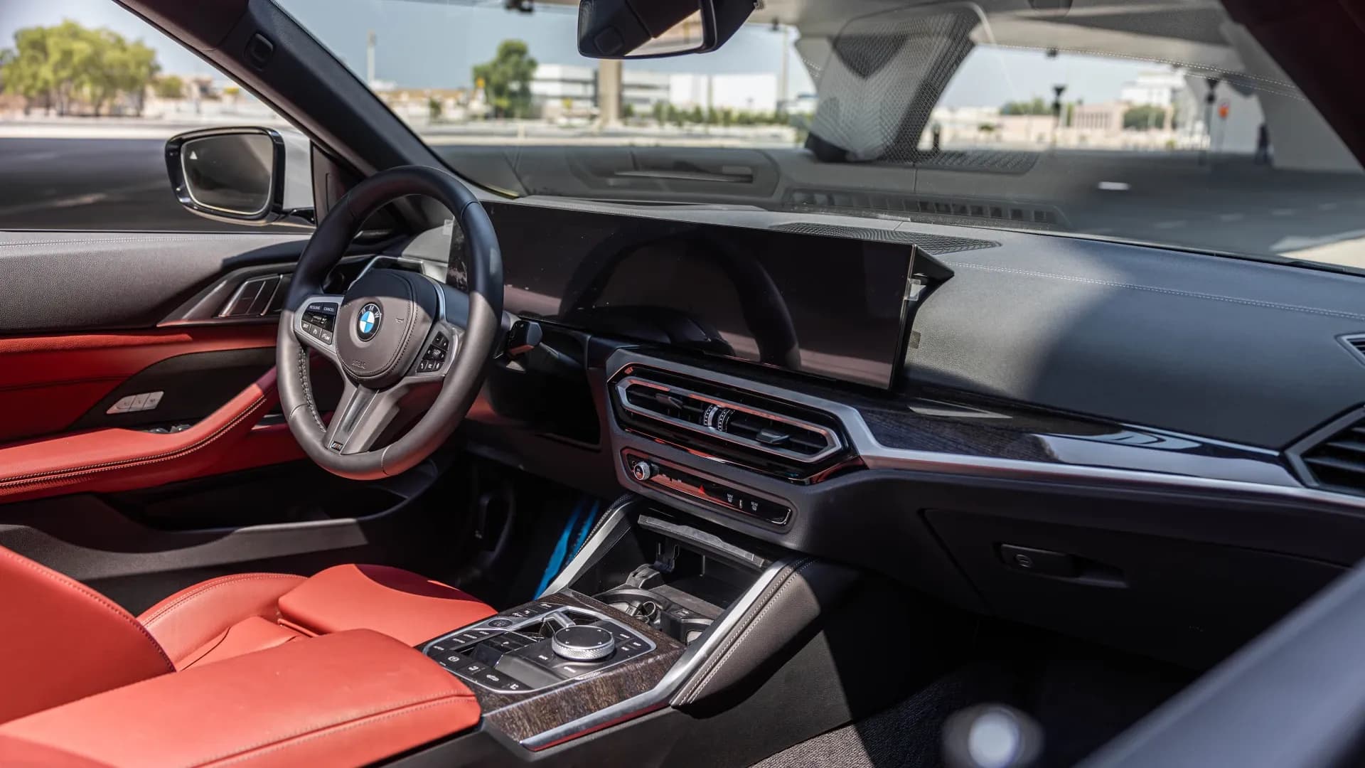 BMW BMW 430i Convertible - Luxury rental car (2024) - image 4