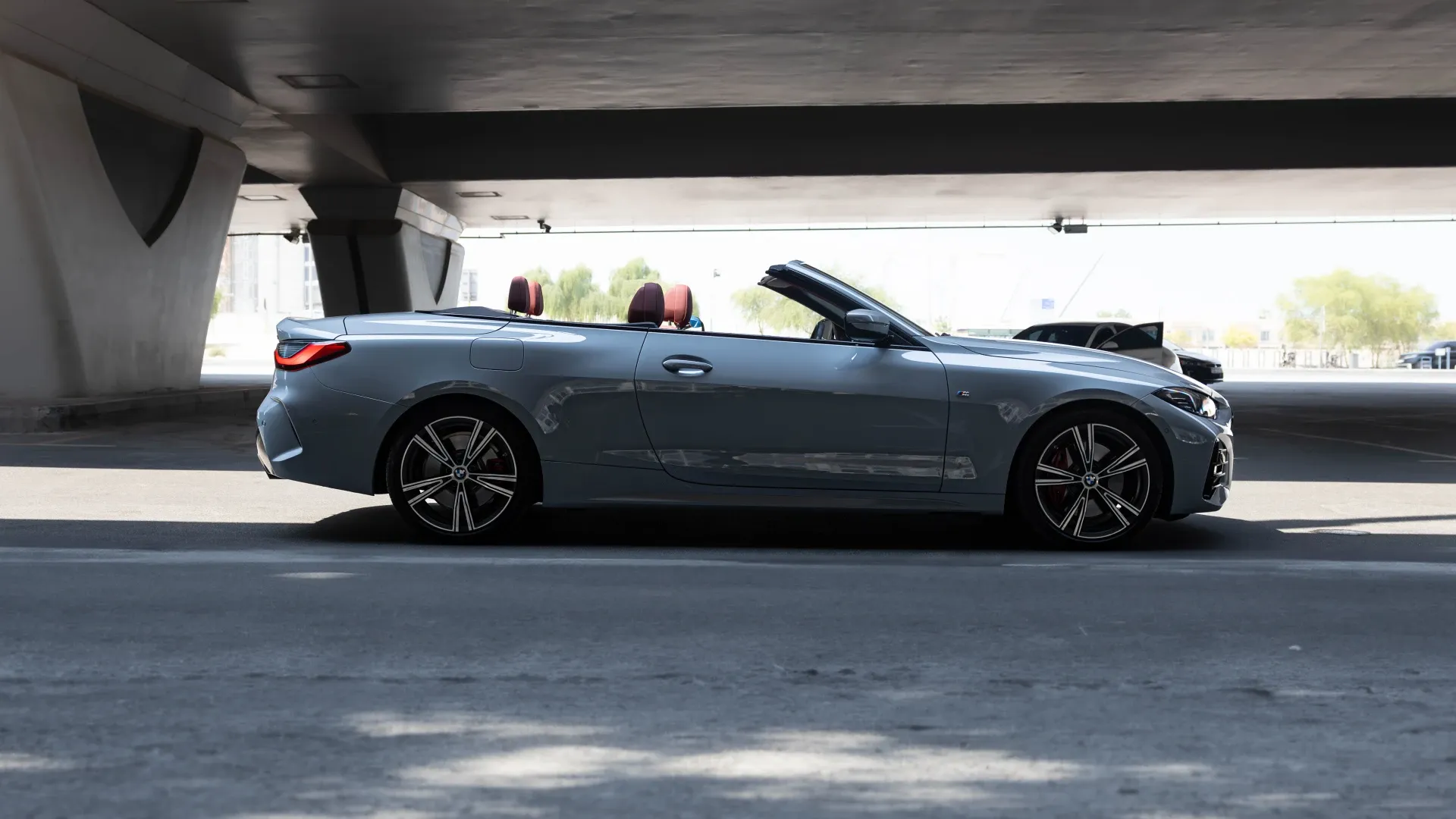 BMW BMW 430i Convertible - Luxury rental car (2024) - image 5
