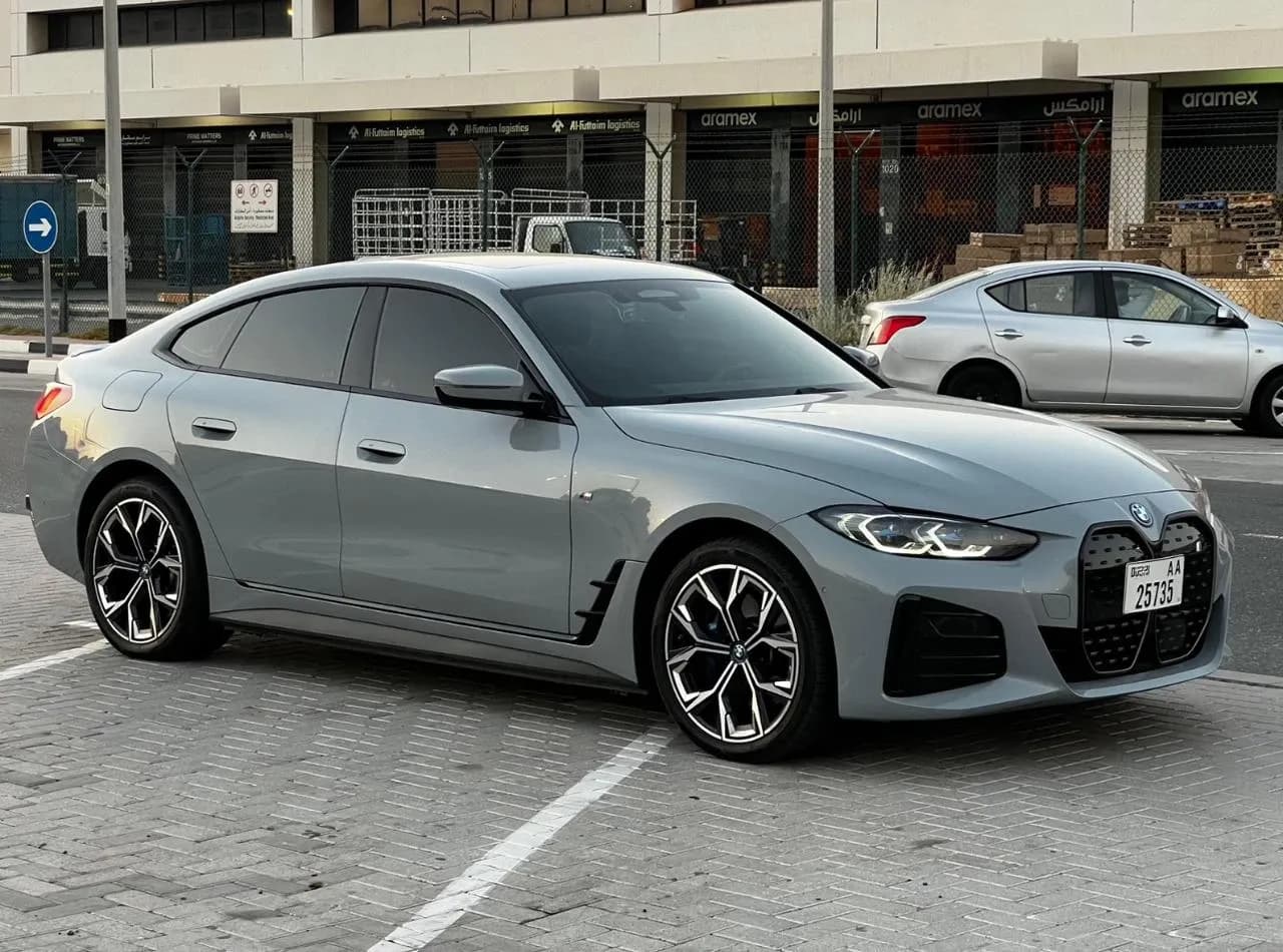 BMW BMW I4 - Luxury rental car (2023) - image 5