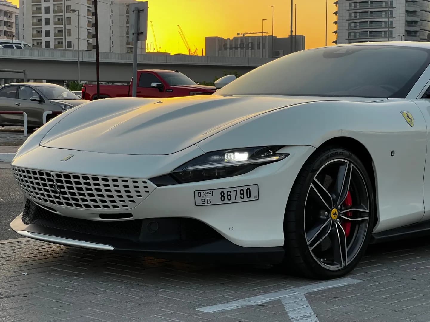 Ferrari Ferrari Roma - Sports rental car (2022) - image 5