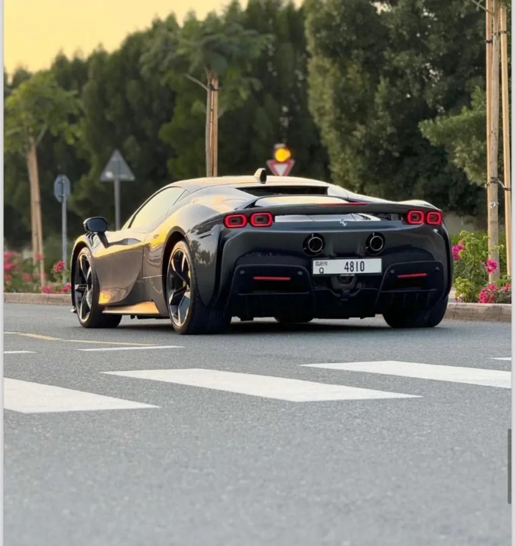 Ferrari Ferrari Sf90 - Sports rental car (2022) - image 2