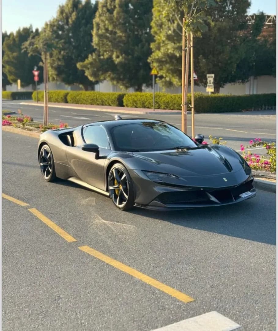 Ferrari Ferrari Sf90 - Sports rental car (2022) - image 3