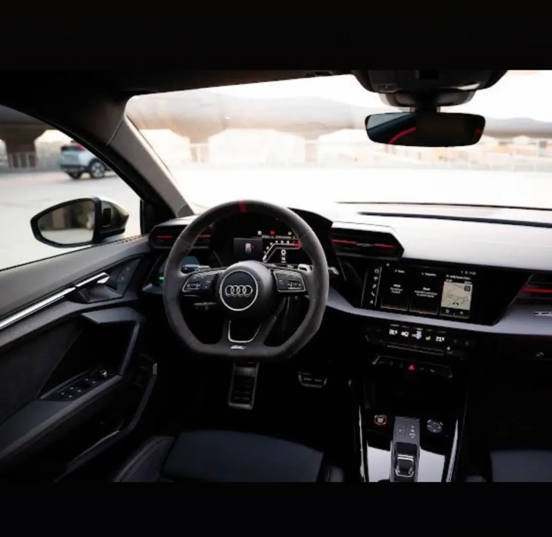 أودي أودي RS3 سبورتباك - رياضية rental car (2022) - image 3