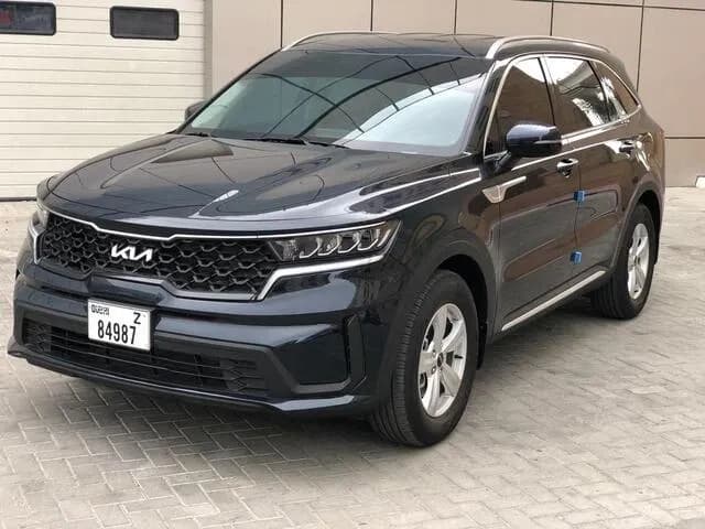 كيا كيا Soo - سيارة 7 مقاعد rental car (2023) - image 1