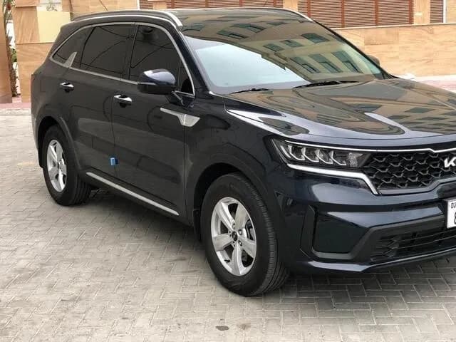 كيا كيا Soo - سيارة 7 مقاعد rental car (2023) - image 4