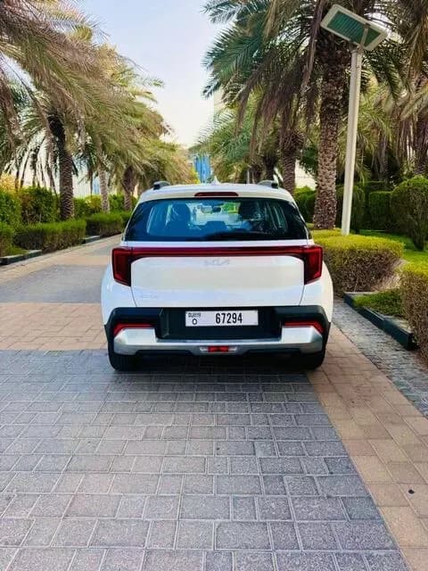 كيا كيا سونيت - سيارات اقتصادية rental car (2023) - image 4