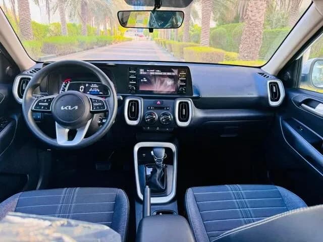 كيا كيا سونيت - سيارات اقتصادية rental car (2023) - image 6
